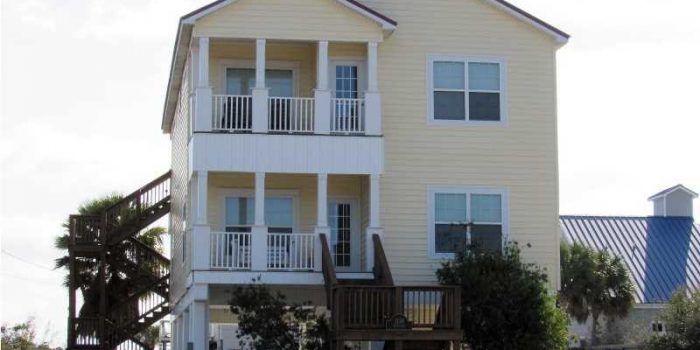 2nd tier home with private pool located in the Gulf Beaches