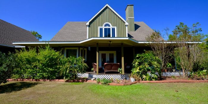 home located in Lighthouse Ridge in Carrabelle Beach