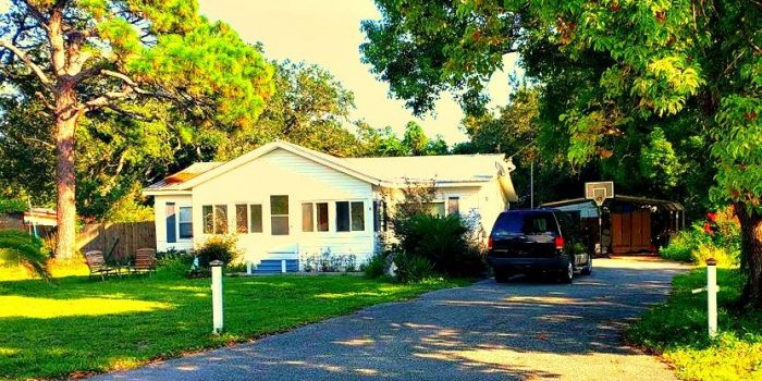 home located in David brown estates