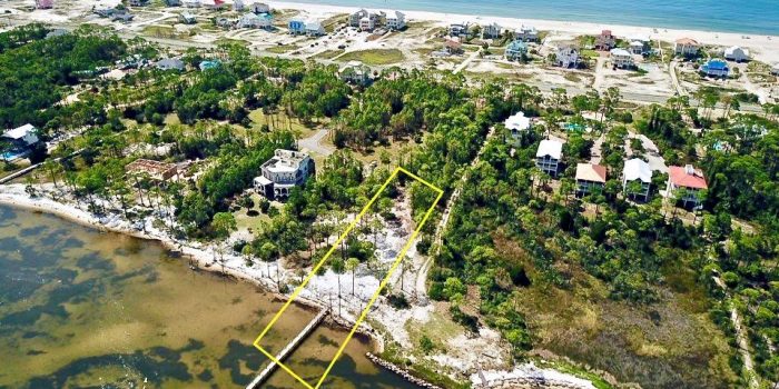 1.0330 Acres bay front lot in Cara Bay