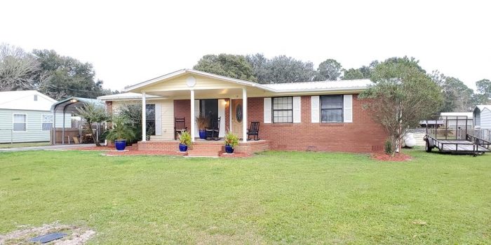 Traditional home located in Greater Apalachicola