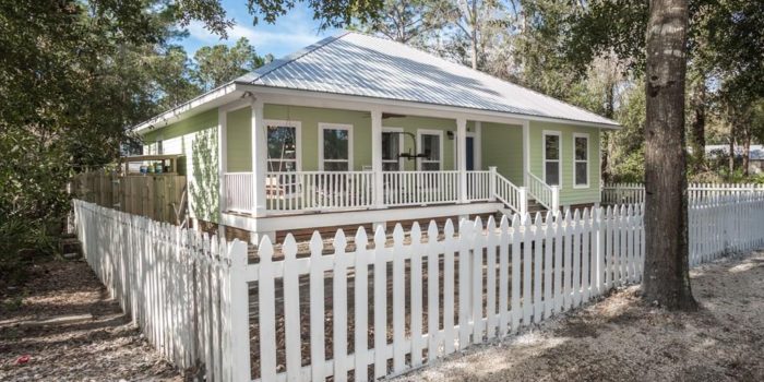 Floridian home located in Greater Apalachicola