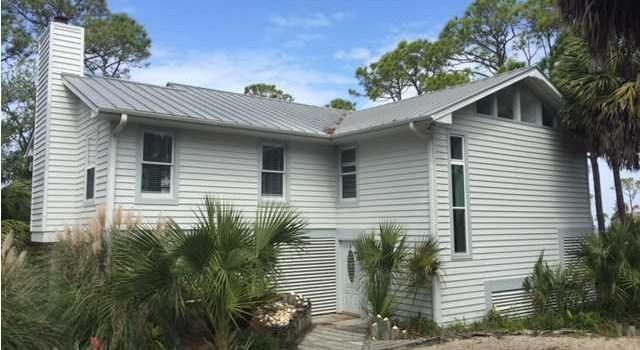 bay front home located in Windjammer Village in the Plantation