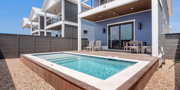 147 W Gulf Beach Dr