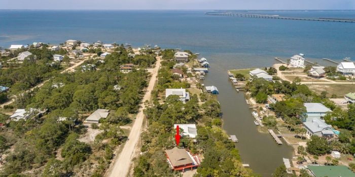 541 W Bay Shore Dr