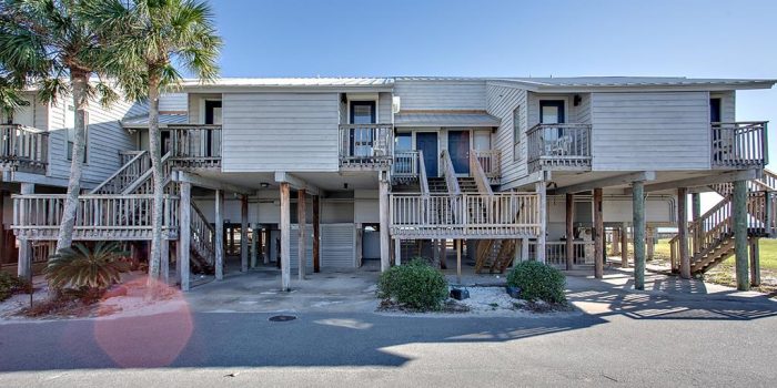 1804 E Gulf Beach Dr Unit I 3
