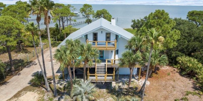 1823 E Gulf Beach Dr