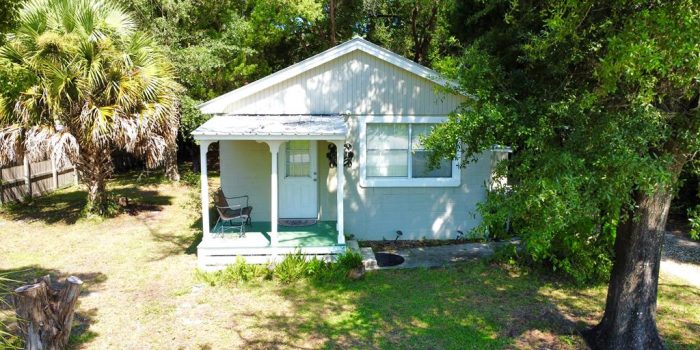 187 Ave L