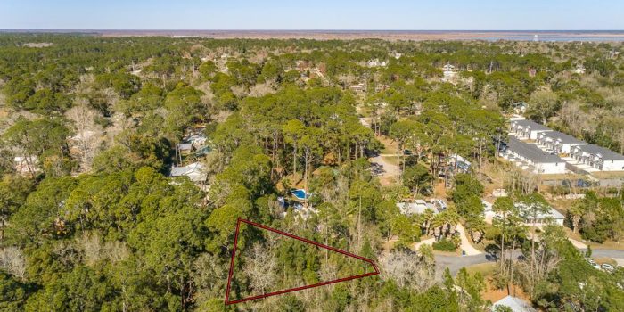 162 Bay Colony Way