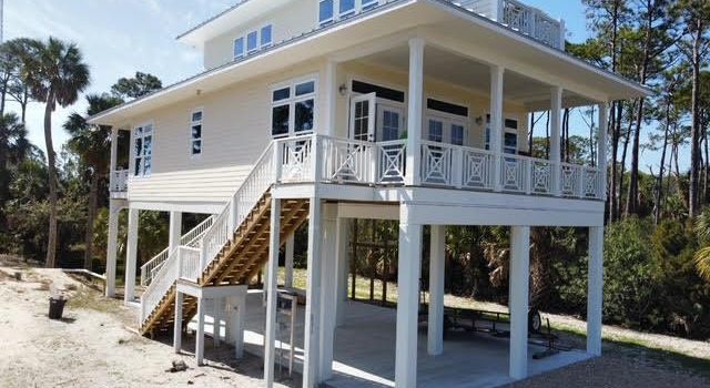 696 E Bay Shore Dr
